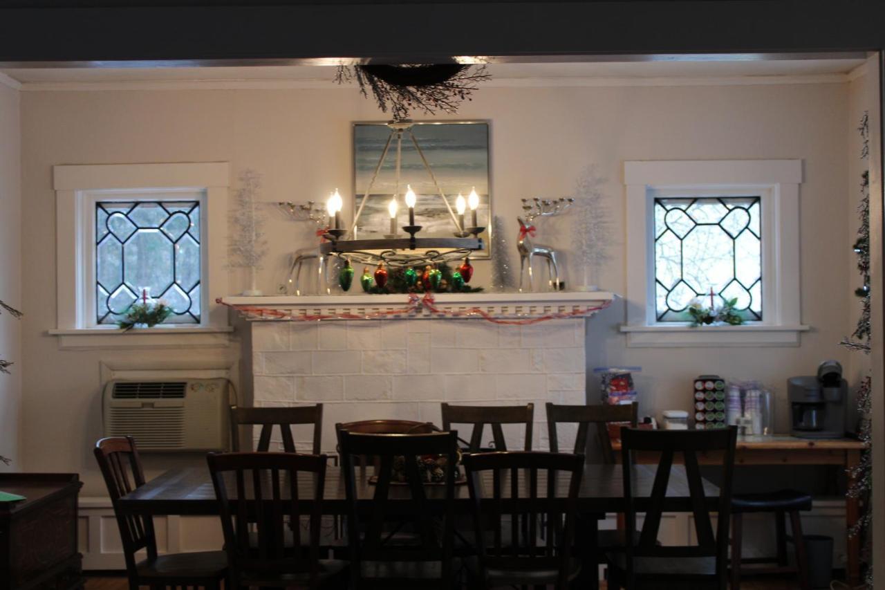 The Hillside B&B. Home W/ Breakfast Service! Wisconsin Dells Εξωτερικό φωτογραφία
