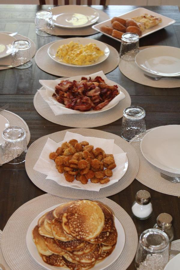 The Hillside B&B. Home W/ Breakfast Service! Wisconsin Dells Εξωτερικό φωτογραφία